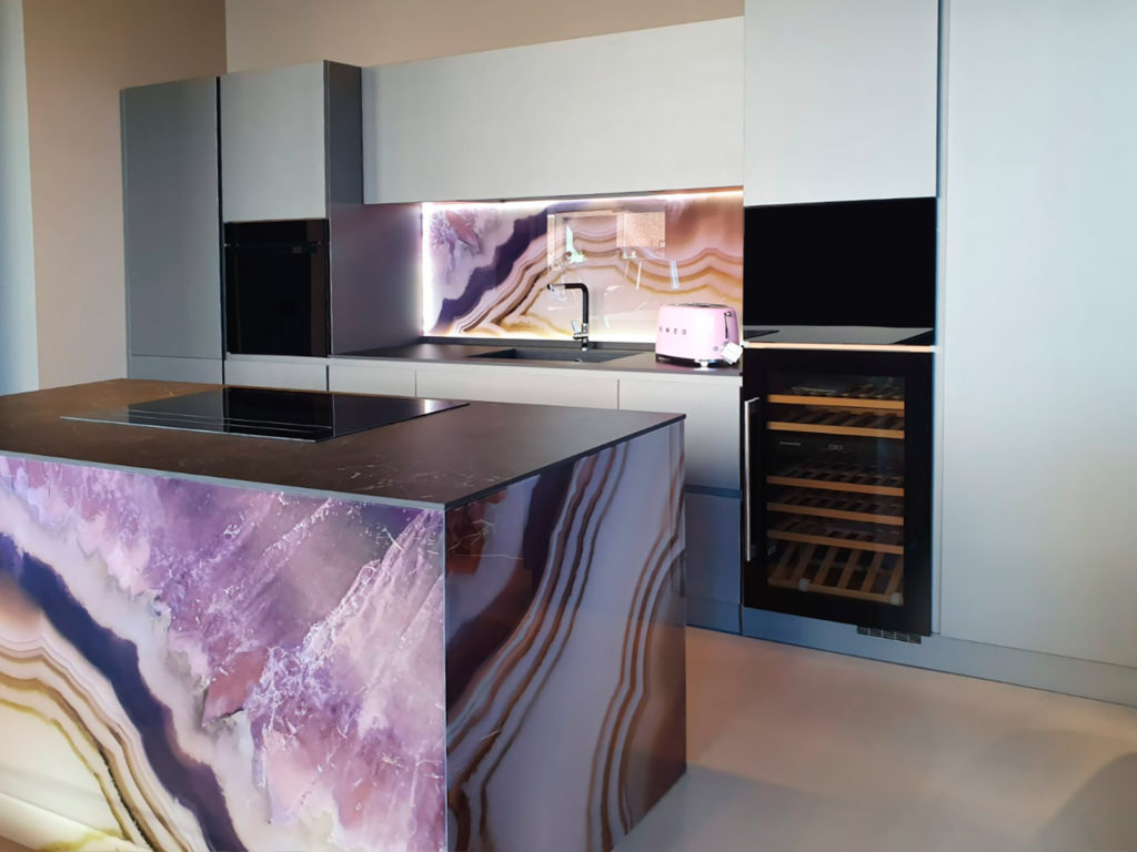 02-Alzari-Showroom